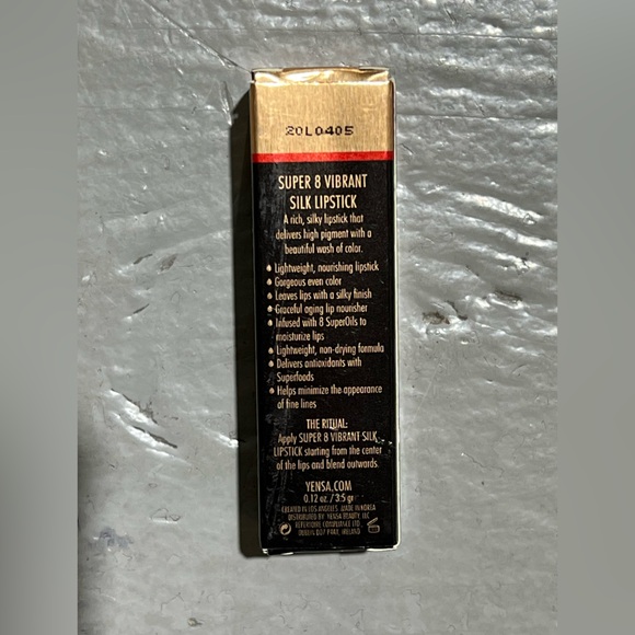 Yensa Super 8 VIBRANT SILK LIPSTICK in the colour Noble - Picture 6 of 16